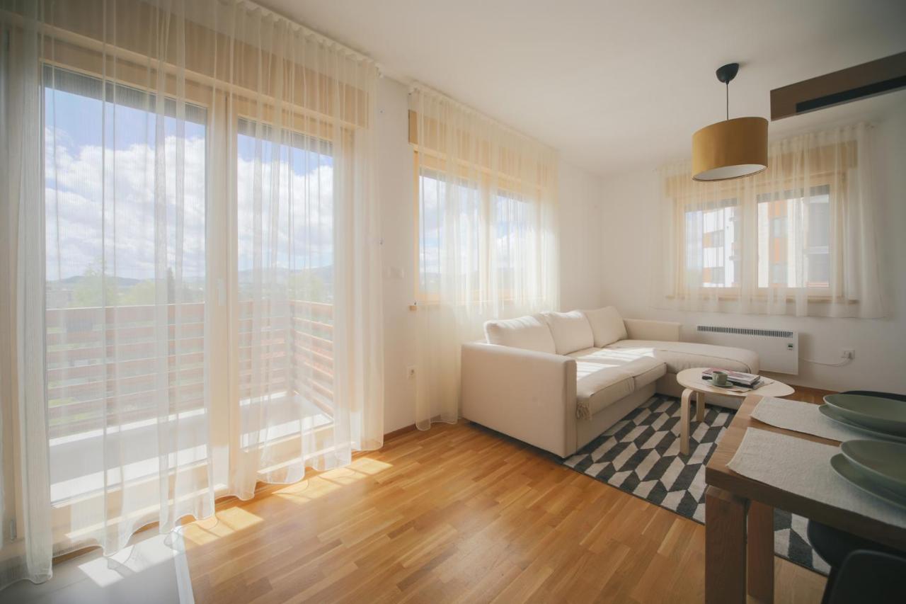 Highlander Apartment *